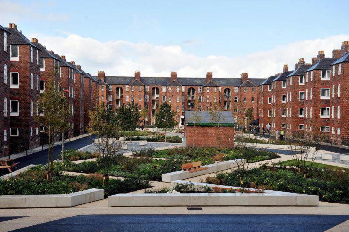 Maritime Apartments Barrow-in-Furness Buitenkant foto